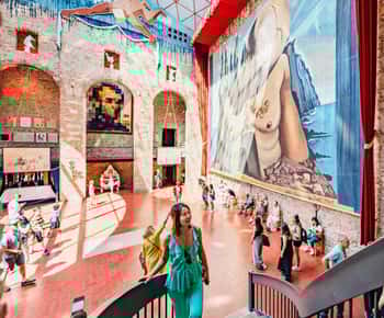 Barcelona: Dali Museum, Haus und Cadaques Guided Tour