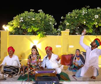 Jeep & Camel Ride, Musical Evening in The Desert Luxury Camp