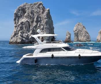 Cabos privétour op een jacht, wateractiviteiten, lunch en drankjes