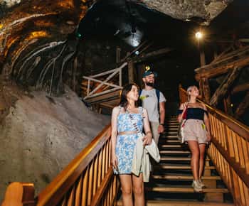 Cracóvia: Visita guiada à mina de sal de Wieliczka com transporte