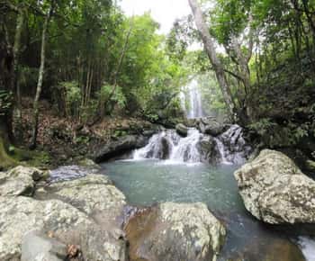 Nadi: Waterfall Tour Adventure with Refreshments and Lunch