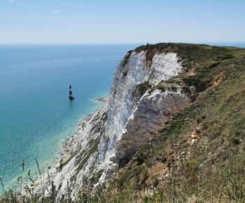 Londres: excursión de un día a los acantilados blancos de South Downs con billetes de tren