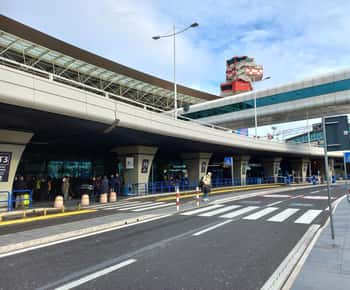 Rome: Fiumicino Airport to Civitavecchia Port Bus Transfer
