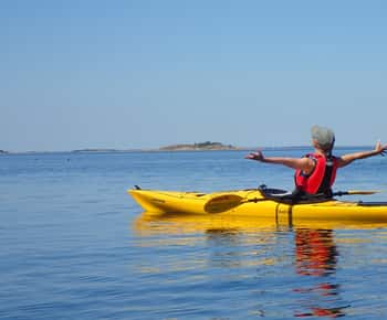 Turku: Sea Kayaking Tour in Archipelago National Park