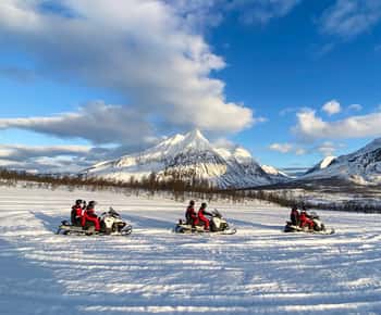 Da Tromsø: Safari in motoslitta nelle Alpi di Lyngen