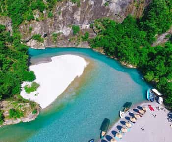 Lago Koman e fiume Shala