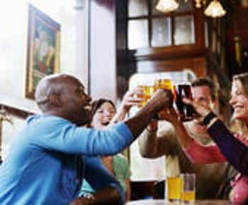 Boston: Historic Pubs Walking & Ferry, Food & Drink Tour
