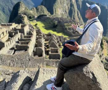 Machu Picchu: historical and photographic guided tour