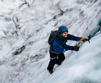 Skaftafell: Glaciärvandring och isklättringsäventyr