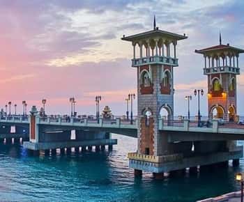 From Cairo: Private Full-Day Tour of Historical Alexandria