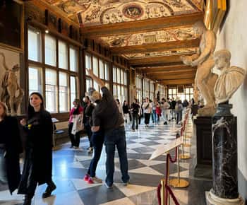 Uffizi: ingresso sem fila e guia de áudio digital