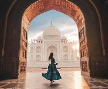 Taj Mahal and Agra Private Tour with free Airport pickup