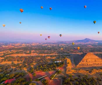 CDMX: Globo aerostático a Teotihuacán con traslados y desayunos