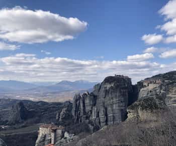 Delphi & Meteora 2-Day Private tour with great Lunch&Drinks