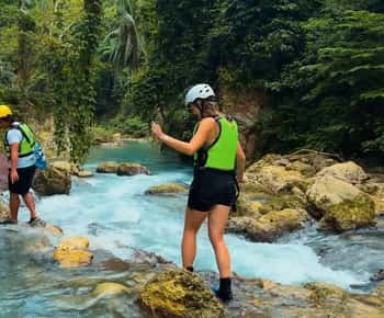 Cebu: Kawasan watervallen canyoning tour met ziplinen