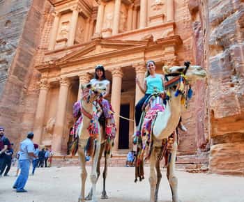 Amã: Excursão de 2 dias a Petra, Wadi Rum e Mar Morto