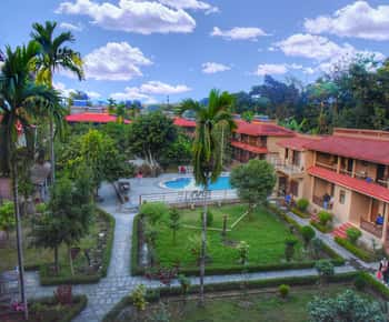 Luxury Chitwan Jungle Safari Package (2Nights/3Days)
