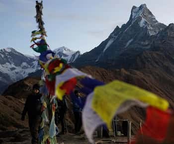 Pokhara Excursión en helicóptero al Campo Base del Mardi Himal