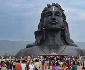 Coimbatore: Private Transfer to/from Isha Yoga Center