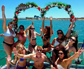 Torrevieja: Piratenfeest op zondag met rondvaart
