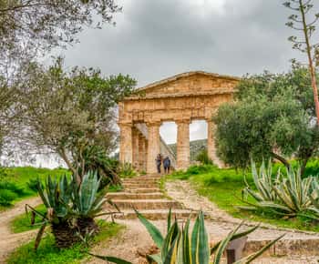 Excursión de un día a Segesta, Erice y las Salinas desde Palermo