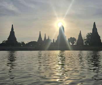 Desde Bangkok: Excursión vespertina por la Serenidad de Ayutthaya y paseo en barco