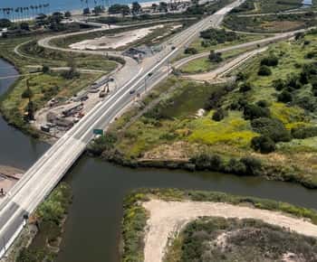 Santa Barbara: Beach and Coastline Helicopter Tour
