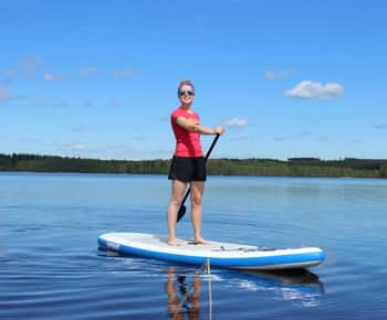 Jyväskylä: Stand-Up Paddleboard Rental on Lake Jyväsjärvi