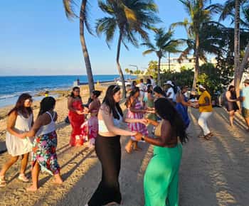 San Juan: Sunset Salsa Class by the Beach