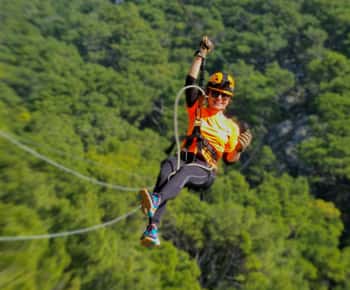 Tučepi: experiência de tirolesa