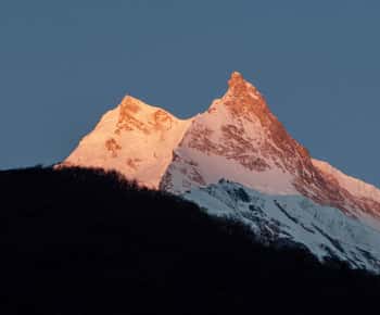 Trekking por el Circuito del Manaslu - Servicio de Guías