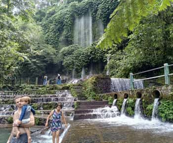 Lombok: Waterval Benang Kelambu & Rivier Rafting Trip