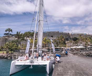 Gran Canaria: Katamaran-tur med lunsj langs uberørte strender