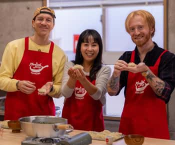Osaka: Cooking Class & Sake Tasting with Local Market Visit