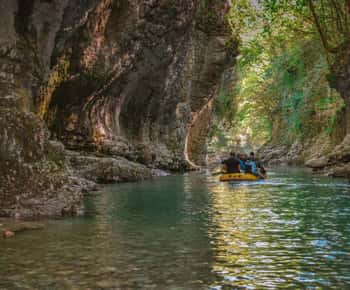 7-Day Georgia Tour with Wine, Mountains, Canyons & Meals