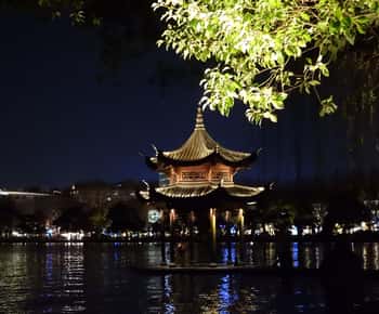 Hangzhou: excursão a pé pelas lendas do Lago Oeste