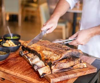 Pullman Guarulhos: Base Barbecue - Grillmat på Parrilla
