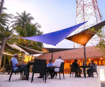 Aeroporto di Velana: Escursione nel paradiso del surf dell'isola di Thulusdhoo