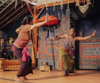 Ubud: Balinese Dance Class For All Level with Pro Instructor