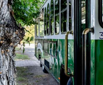 Penticton: Hop-On Hop-Off Trolley to The Naramata Bench