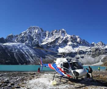 Katmandú: excursión en helicóptero al campamento base del Everest y al lago Gokyo