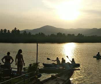 Kampot: Campiña, Granja de Pimientos y Excursión en Kayak con Comida