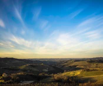 Monforte d'Alba: Jacuzzi Ritual with Wine Tasting