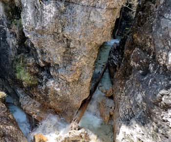 Trekking in the Gores de Federa