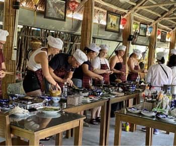 Hoi An : cours de cuisine - bateau-panier au Coconut Village