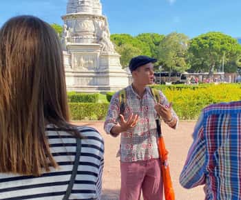 Lisbon: City highlights guided walking tour