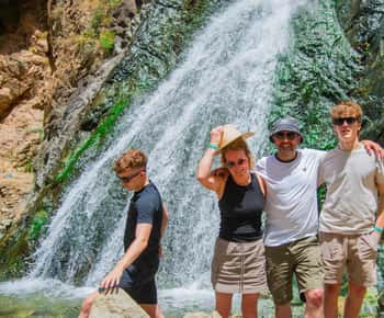 Marrakech: Cascate di Ourika, Montagne dell'Atlante, guida + pranzo