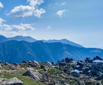 Suba até o topo do Triund