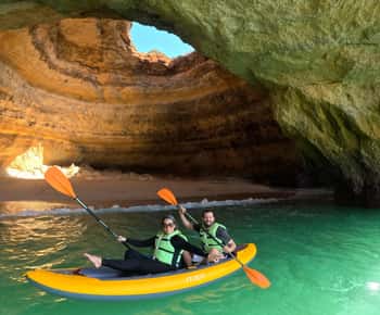 Carvoeiro: Passeio de caiaque pela Gruta de Benagil com fotos em 4K