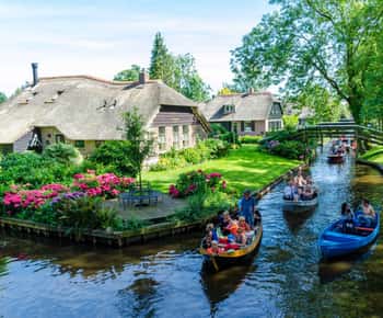 From Amsterdam : Giethoorn by Private Car-Driver